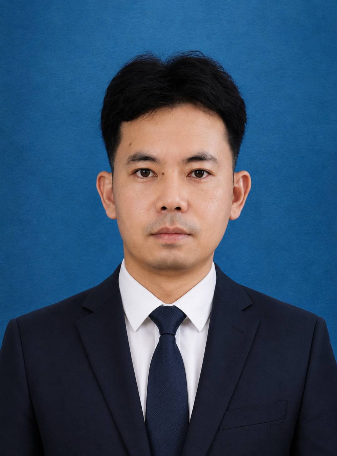 CEO — นายประเสริฐ อารักษ์สีหสกุล